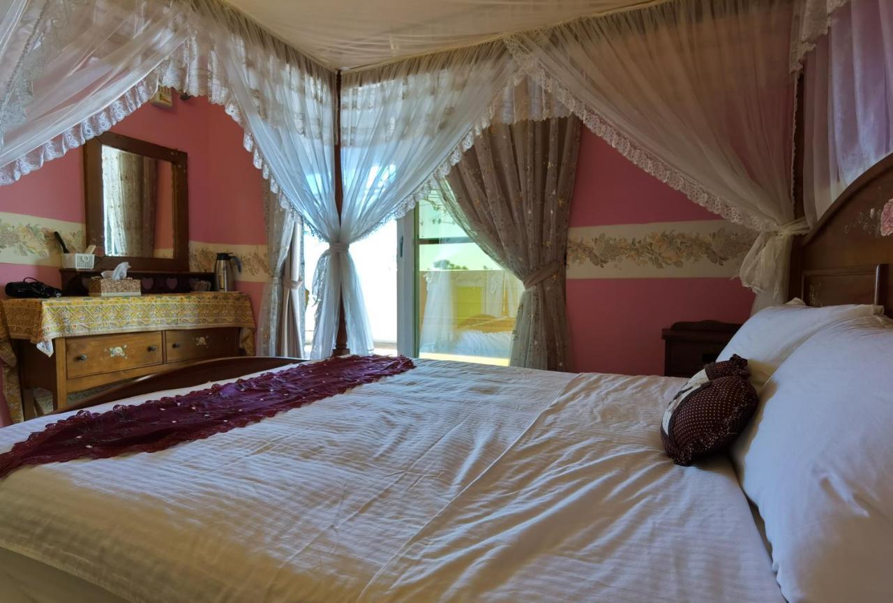 Bed and Breakfast Golden Mary Taitung Екстер'єр фото