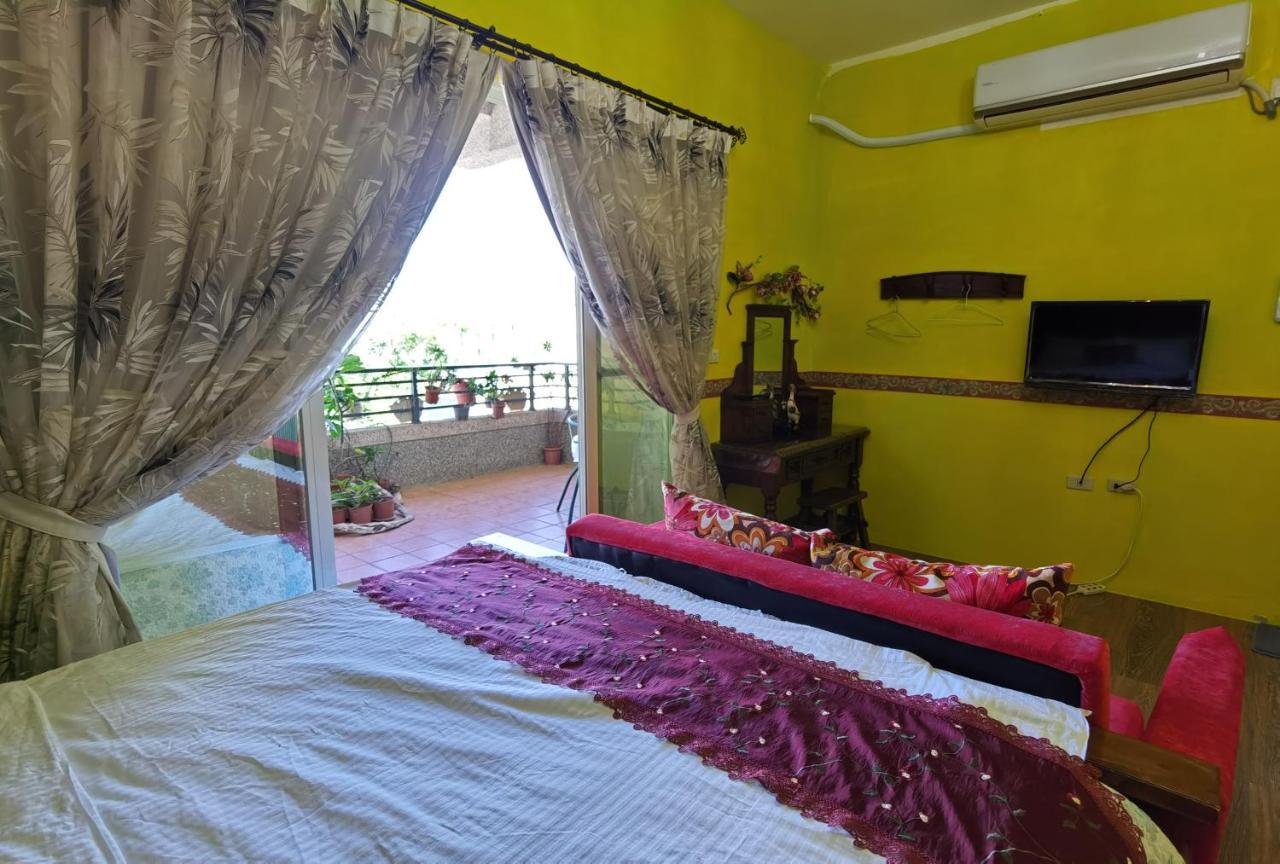 Bed and Breakfast Golden Mary Taitung Екстер'єр фото