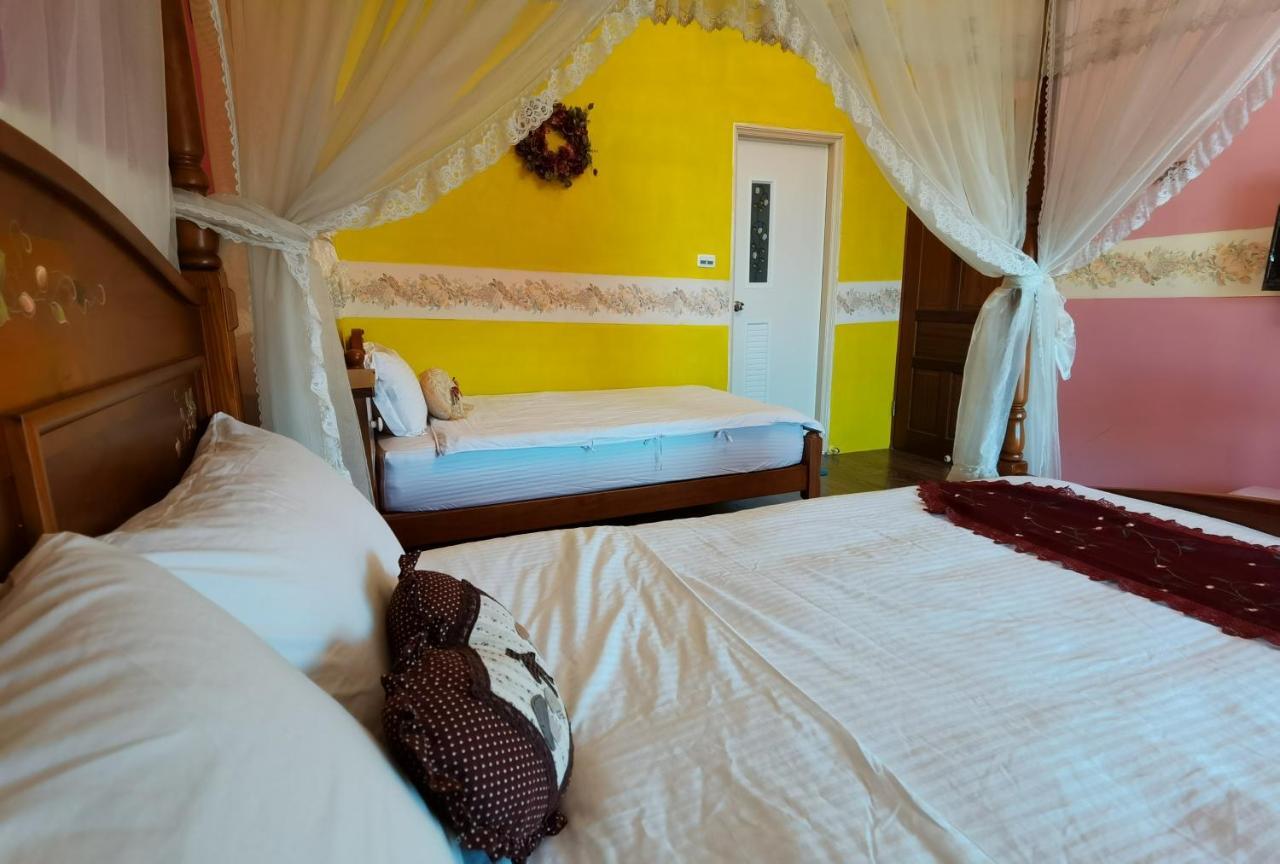 Bed and Breakfast Golden Mary Taitung Екстер'єр фото