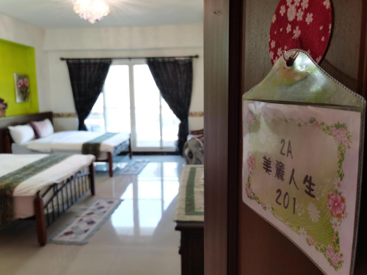 Bed and Breakfast Golden Mary Taitung Екстер'єр фото