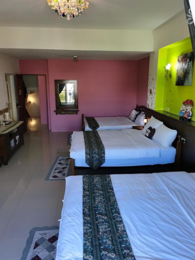 Bed and Breakfast Golden Mary Taitung Екстер'єр фото