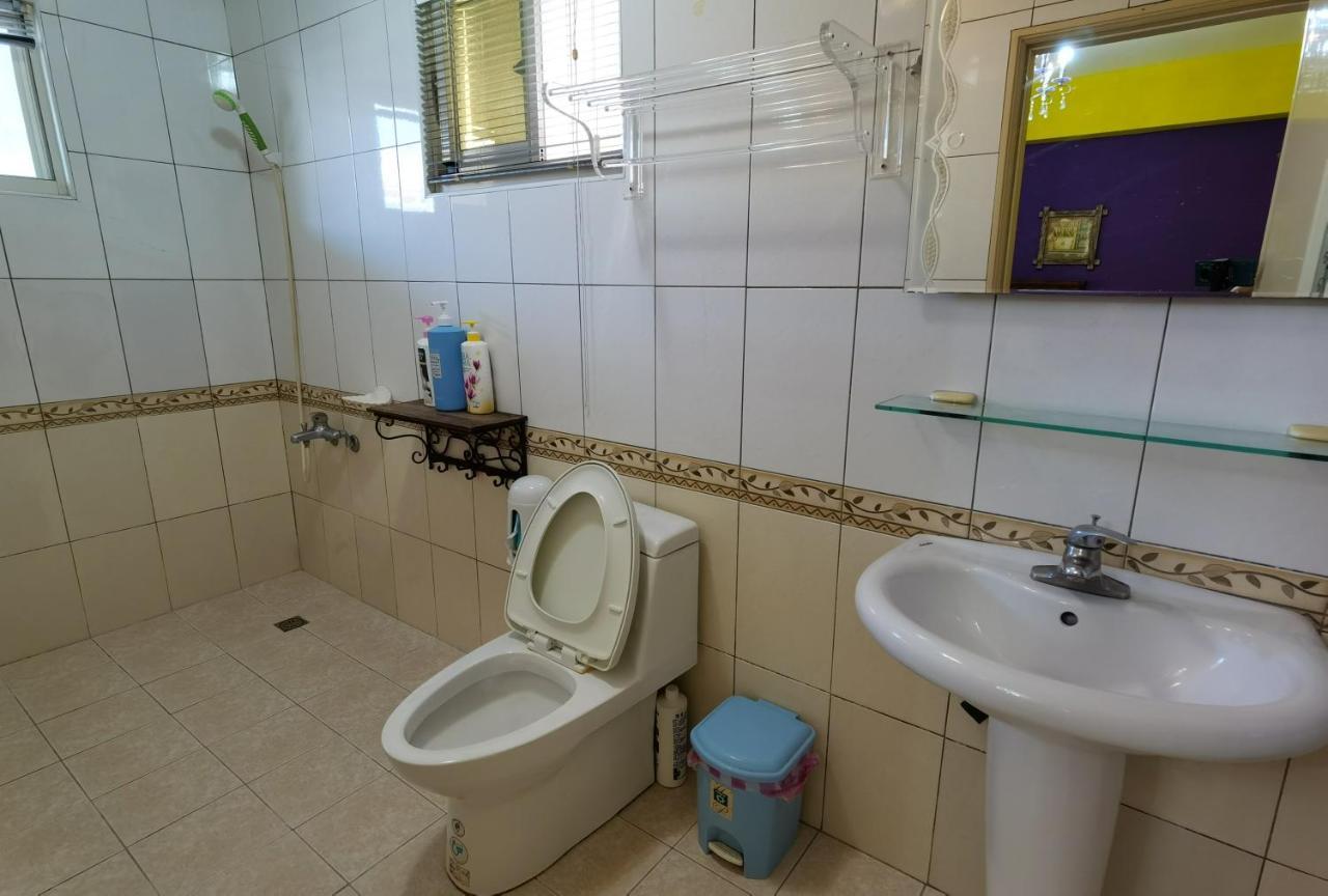 Bed and Breakfast Golden Mary Taitung Екстер'єр фото