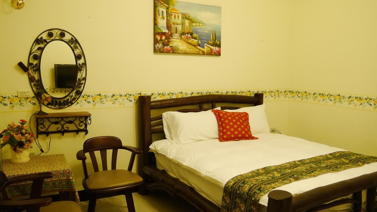 Bed and Breakfast Golden Mary Taitung Екстер'єр фото